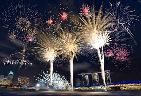 SINGAPORE NATIONAL DAY FIREWORKS — Epic Fireworks