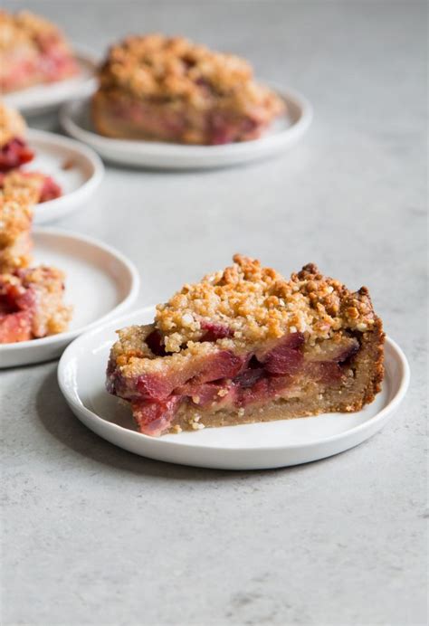 Almond Plum Cake With Almond Crumble The Little Epicurean