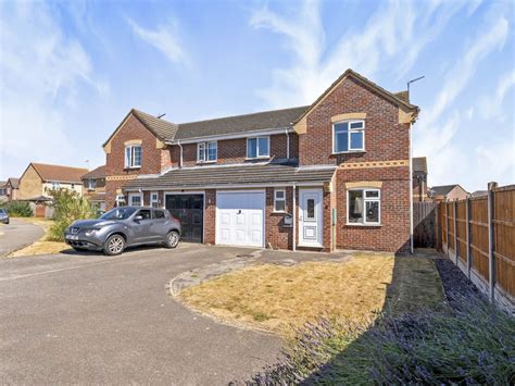 3 Bed Semi Detached House For Sale In Hawthorn Drive Sleaford Ng34