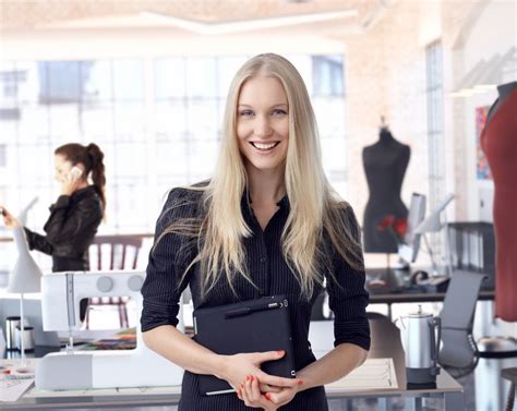 Fashion Stylist Jobs How To Gain Respect At Work Fashion Jobs In