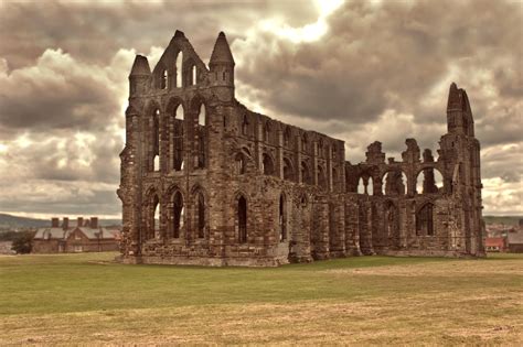 Dracula's Castle (Whitby Abbey) by Jonathan Lambert - Photo 45450662 / 500px