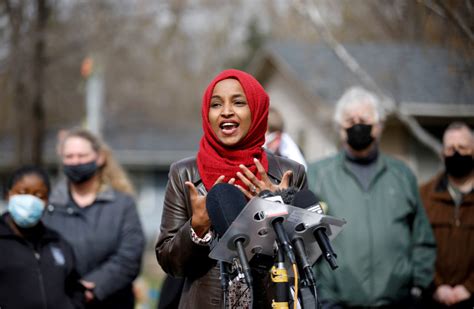 Rep Ilhan Omar Wins Th District Dfl Race With Narrow Margin The