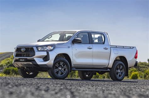 Hay una nueva Toyota Hilux híbrida y con cambios en el diseño