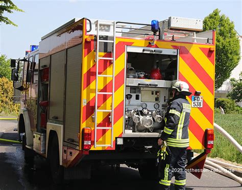 Update Gartenhütte in Vollbrand Feuerwehreinsatz in Künzell