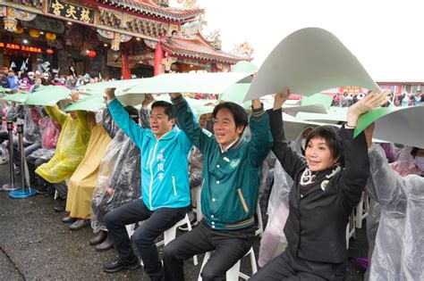 賴蕭配拚陸戰！環島拼圖首站到宜蘭 千人冒寒風細雨力挺 上報 要聞