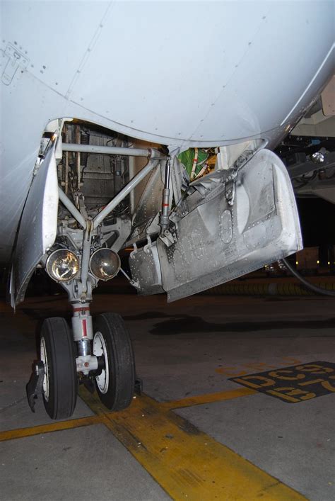 Boeing 717 Md95 Midwest Nose Gear Doors And Well A Photo On