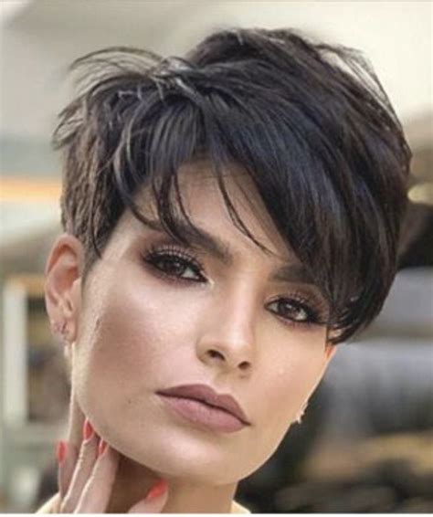 Most Beautiful Stacked Bob And Pixie Haircuts For Women Over 40 Messy