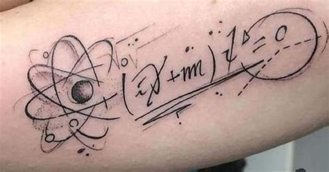 El tatuaje de la ecuación de Dirac Tatuantes