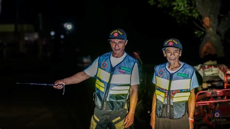 building resilient communities  guide  barangay leaders resilientph