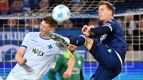 Darmstadt Holt Punkt Beim Karlsruher Sc Lilien Beweisen Comeback