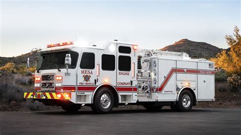 Mesa Debuts Arizonas First Fully Electric Fire Truck Axios Phoenix