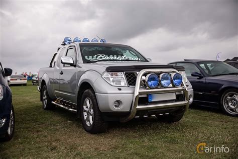 Frontside Of Nissan Navara King Cab 25 Dci 4x4 Manual 171ps 2007 At