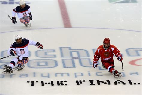 OLY-2014-PARALYMPICS-SPORTS-SLEDGE-HOCKEY