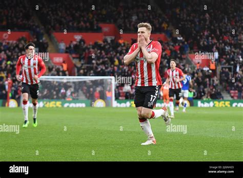 Stuart Armstrong Aus Southampton Feiert Das Erste Tor Seines Teams Und