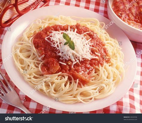 Spaghetti Tomato Sauce Trimmed Cheese Stock Photo 34543336 - Shutterstock