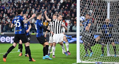 Handanovic Opens Up About Chiellini S Foul His Inter Future And