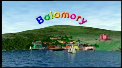 Retro Reviews Episode 38 - Balamory Review - YouTube