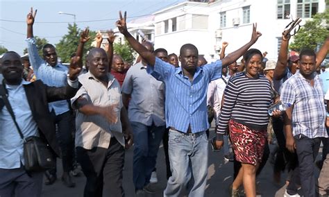 Renamo marcha em protesto aos resultados em Quelimane O País A