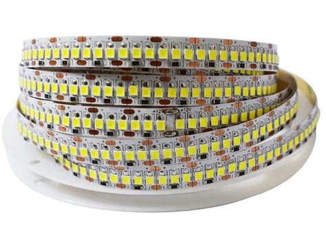 Fita De Led 20W M 12V 3000K SMD2835 240LEDs M Irc80 IP20 5MTS 7008 NORDECOR