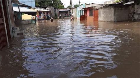 Casas Y Calles Inundadas Dejan Fuertes Lluvias En Juticalpa Mira Las