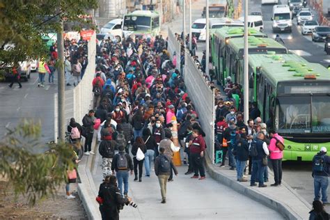 Línea 3 del Metro caos en Indios Verdes para ingresar a la CDMX