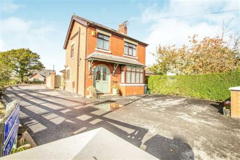 3 Bedroom Detached House For Sale In Croston Road Farington Moss