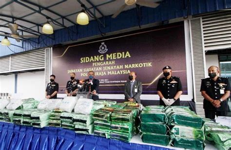 Police Seize Drugs Worth Over Rm M Nab Man Son