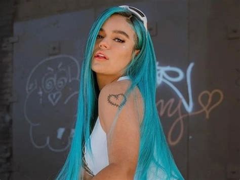 Karol G Dice Adios A Su Cabello Azul