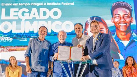 Legado Olímpico Paes e Lula inauguram o Ginásio Educacional Olímpico