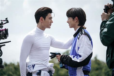 PIT BABE THE SERIES EP พาเวล สงแรงใจเชยร พห ลงสนามแขง ออกสตารต