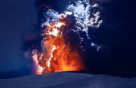 What is a Phreatic Eruption? | Volcano Glossary | Perlan