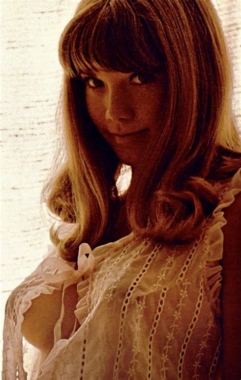 Barbi Benton 1969 Roldschoolhot