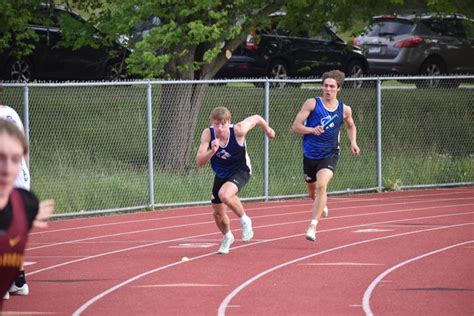 Huskies Earn 1st Place Finishes In Northfield Triangular Sports