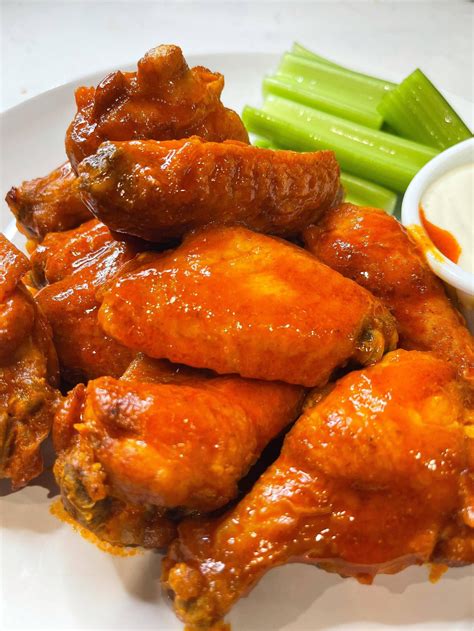 The BEST Hot Wings Recipe