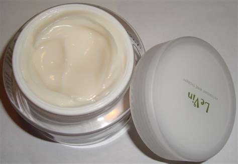 One Girl's Passion For Makeup: Review: LeVin Skincare Face Cream