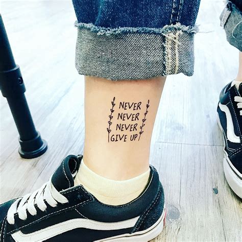 Surprise Tattoos 文字 刺青紋身貼紙 Never Give Up 手寫字 蝦皮購物