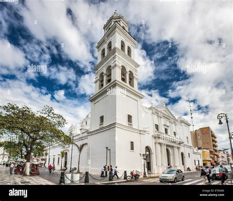 Catedral de Nuestra Señora de la Asunción la Plaza de Armas zócalo