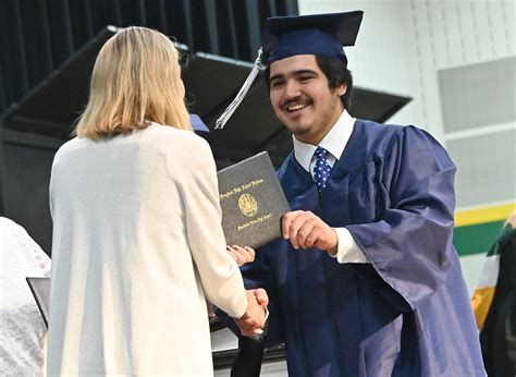 Manchester Valley High School Graduation 2023 | PHOTOS – Baltimore Sun