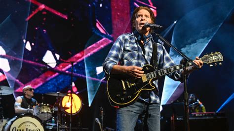 John Fogerty Kicks Off Celebration Tour With Creedence Clearwater