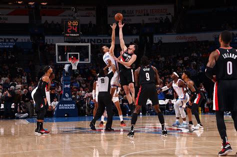 PHOTOS » Dame Breaks Scoring Mark | Trail Blazers vs Thunder on ...