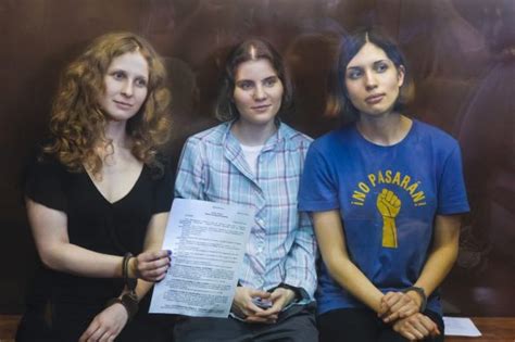 Pussy Riot Yes Khodorkovsky No