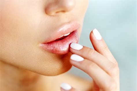 10 Tips To Keep Lips Soft Smooth Kissable Naturally Overnight At Home