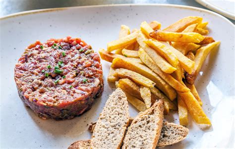 How To Prepare Steak Tartare 7 Easy Steps Bricks Chicago