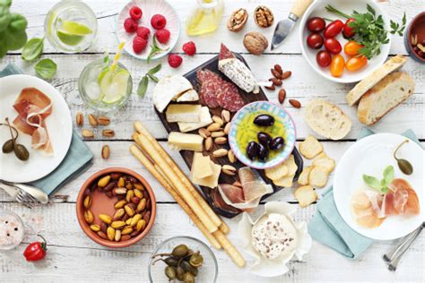 5 Reasons to Switch to the Mediterranean Diet in the Golden Years