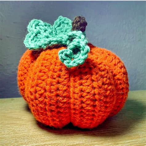 Easy Free Crochet Pumpkin Pattern With Leaves Thecaffeinatedsnail