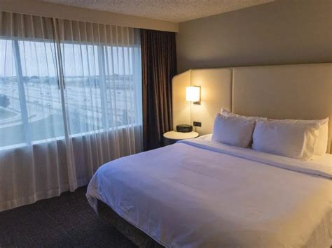 4 Reasons to Book Crowne Plaza Suites Arlington For Your Next Couple's ...