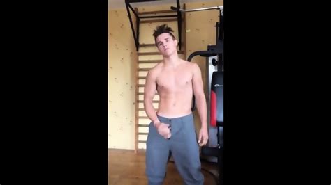 Muscled Amateur Man S Striptease Wow