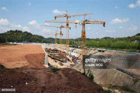 Full Size Replica Of Titanic Under Construction In Sichuan Fotografías