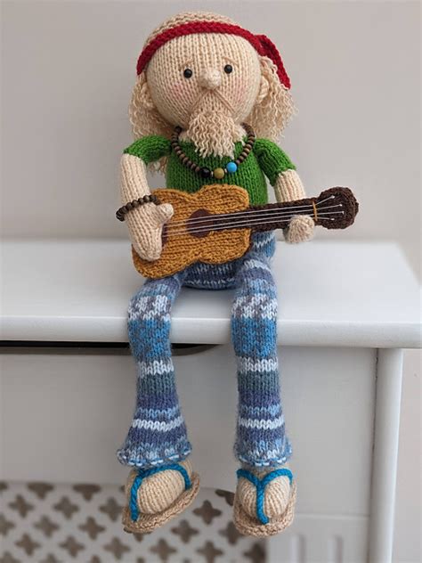 Ravelry Mr Happy Hippy Shelf Sitter Pattern By Alison Davis