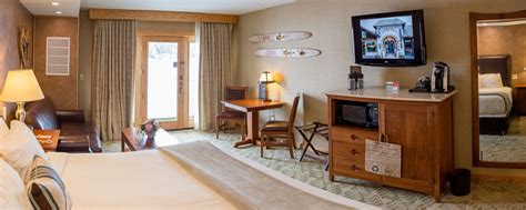 Deluxe Rooms at Golden Arrow Lakeside Resort | Lake Placid New York